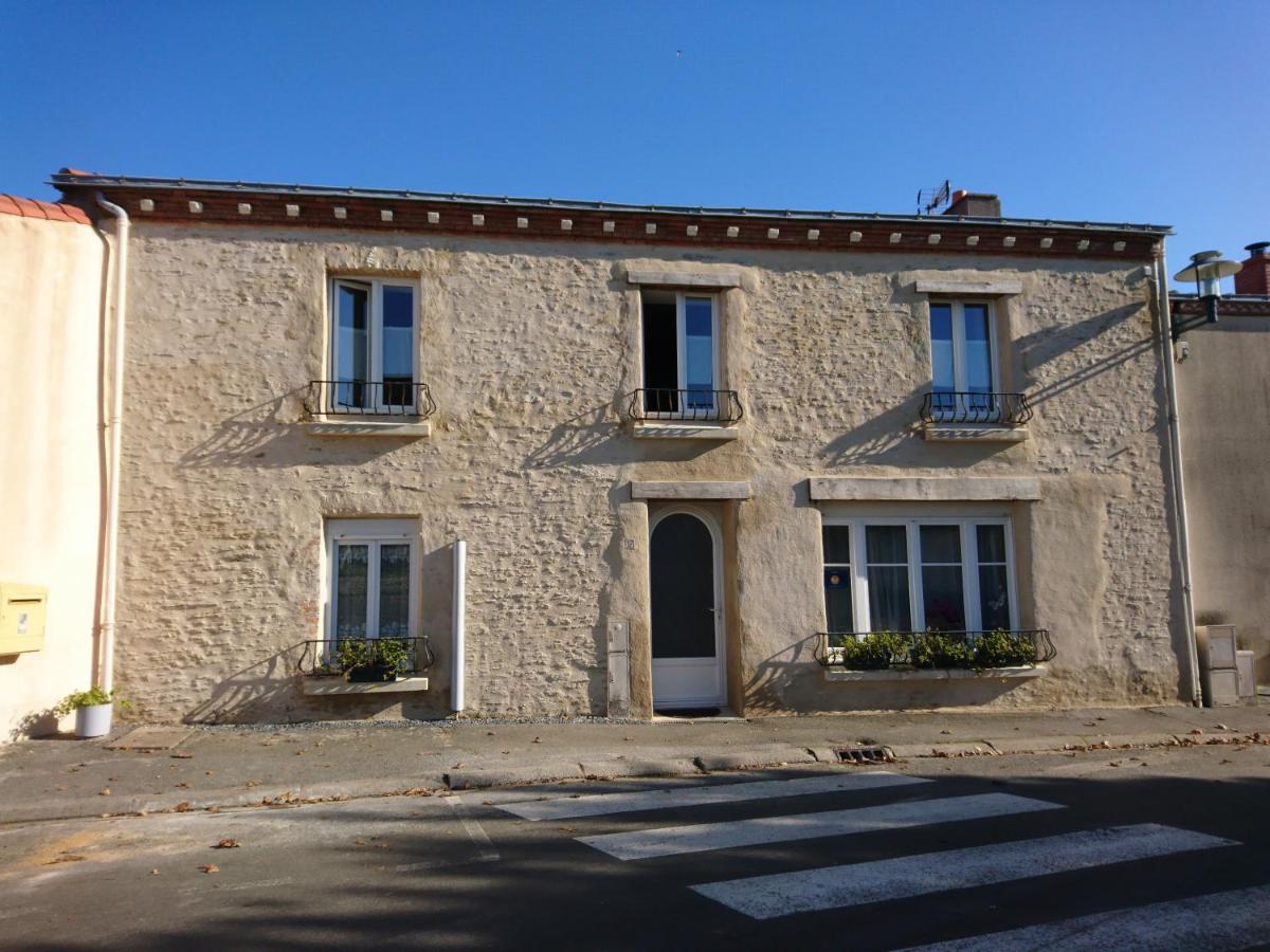 Maison De Village Barbechat Buitenkant foto
